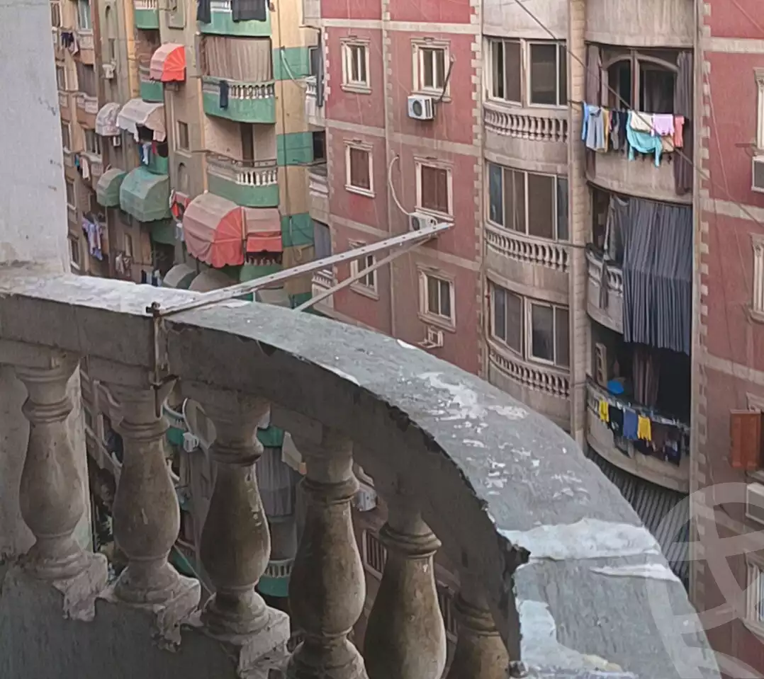 https://aqarmap.com.eg/en/listing/7242568-for-sale-cairo-faisal-kafr-tohormos-queen-nazli-st