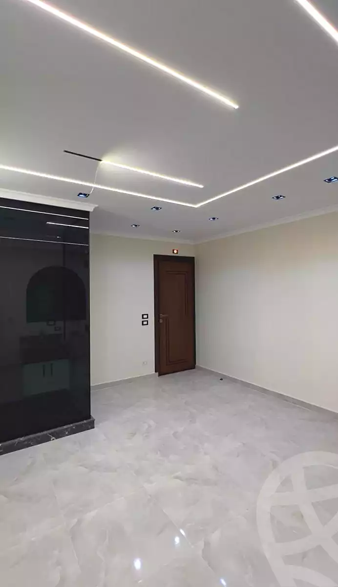 شقة بغرفتي نوم في بيفرلي هيلز، صورة ٦ من ١١