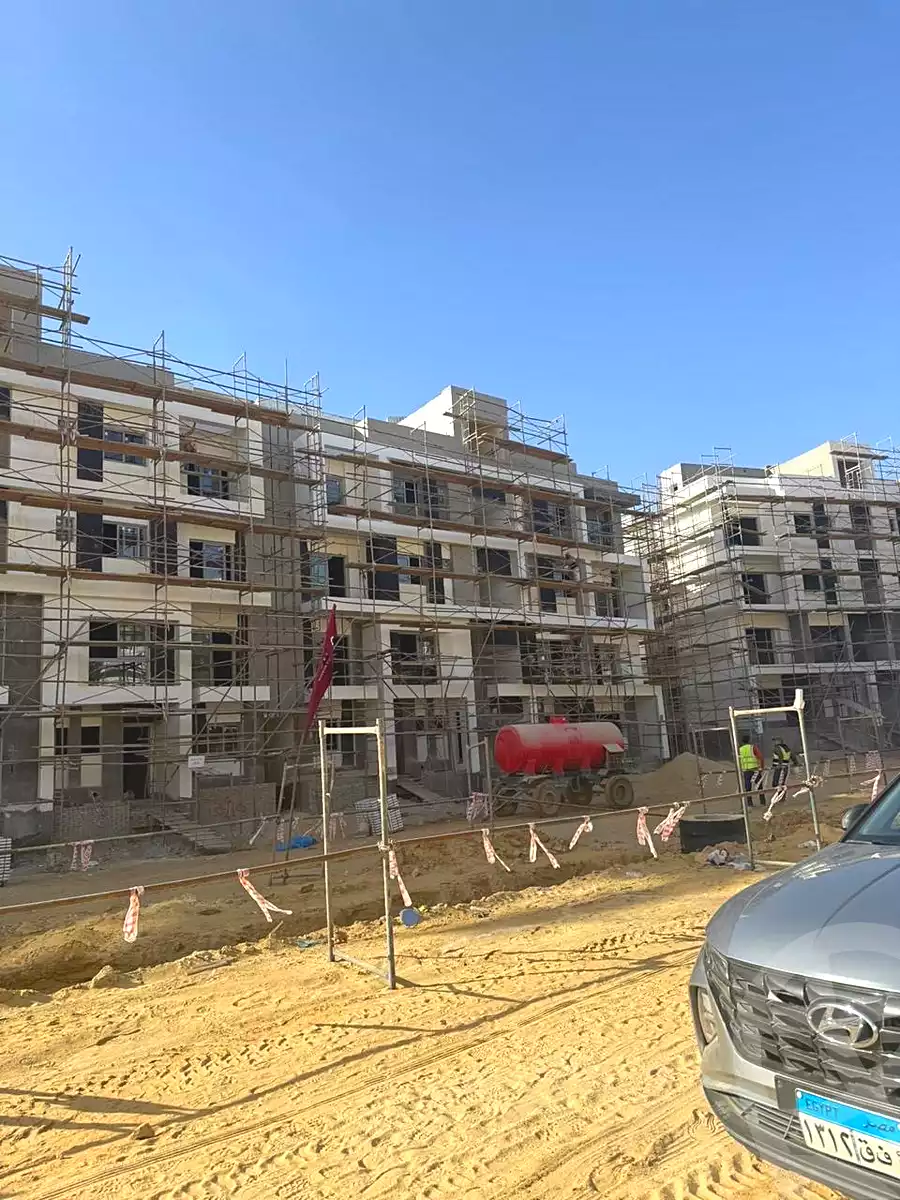 https://aqarmap.com.eg/en/listing/7242657-for-sale-cairo-el-sheikh-zayed-city-compounds