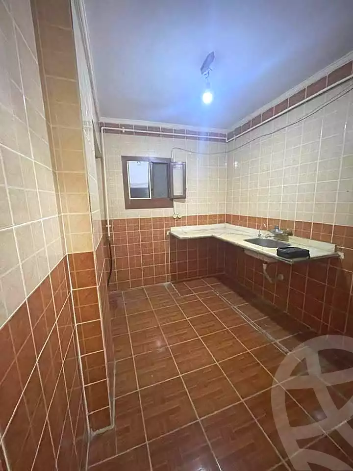 https://aqarmap.com.eg/ar/listing/7242706-for-sale-alexandria-al-agamy-lbytsh-shahr-al-assal-st