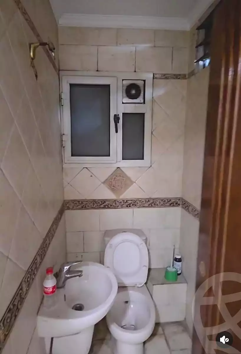https://aqarmap.com.eg/en/listing/7242871-for-rent-cairo-shoubra-ltr-lbwlqy