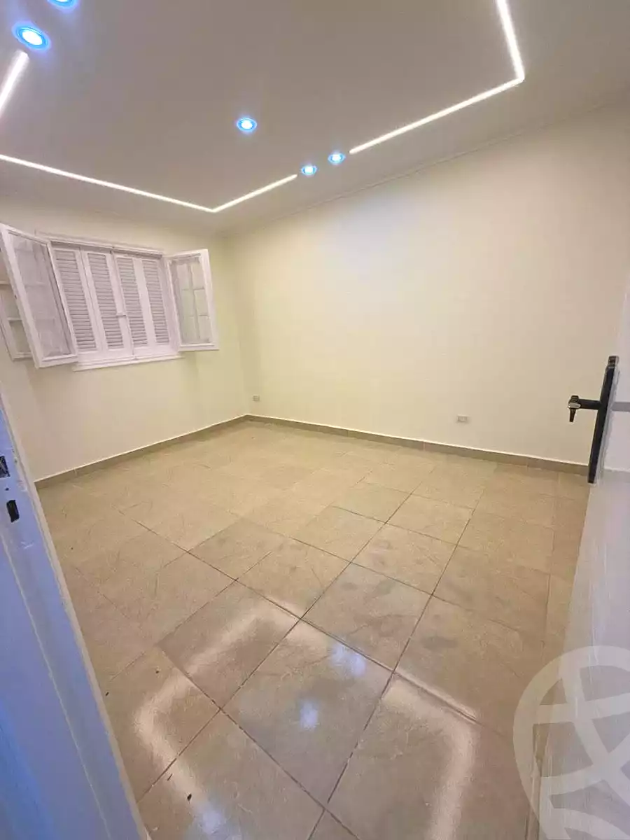 https://aqarmap.com.eg/ar/listing/7242986-for-sale-alexandria-sydy-bshr