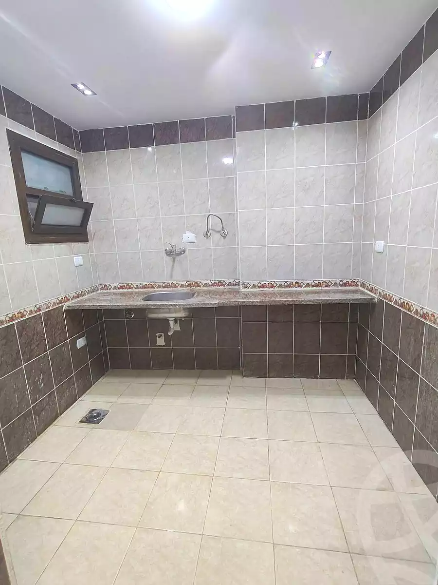 https://aqarmap.com.eg/en/listing/7242977-for-sale-alexandria-miami-farook-abd-al-wahab-st