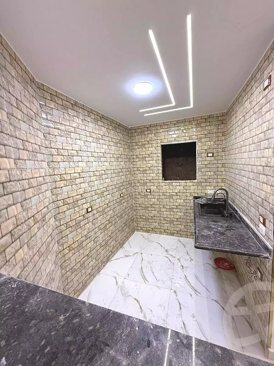 https://aqarmap.com.eg/en/listing/7243385-for-sale-cairo-el-haram-el-lebeny-soltan-khattab-st