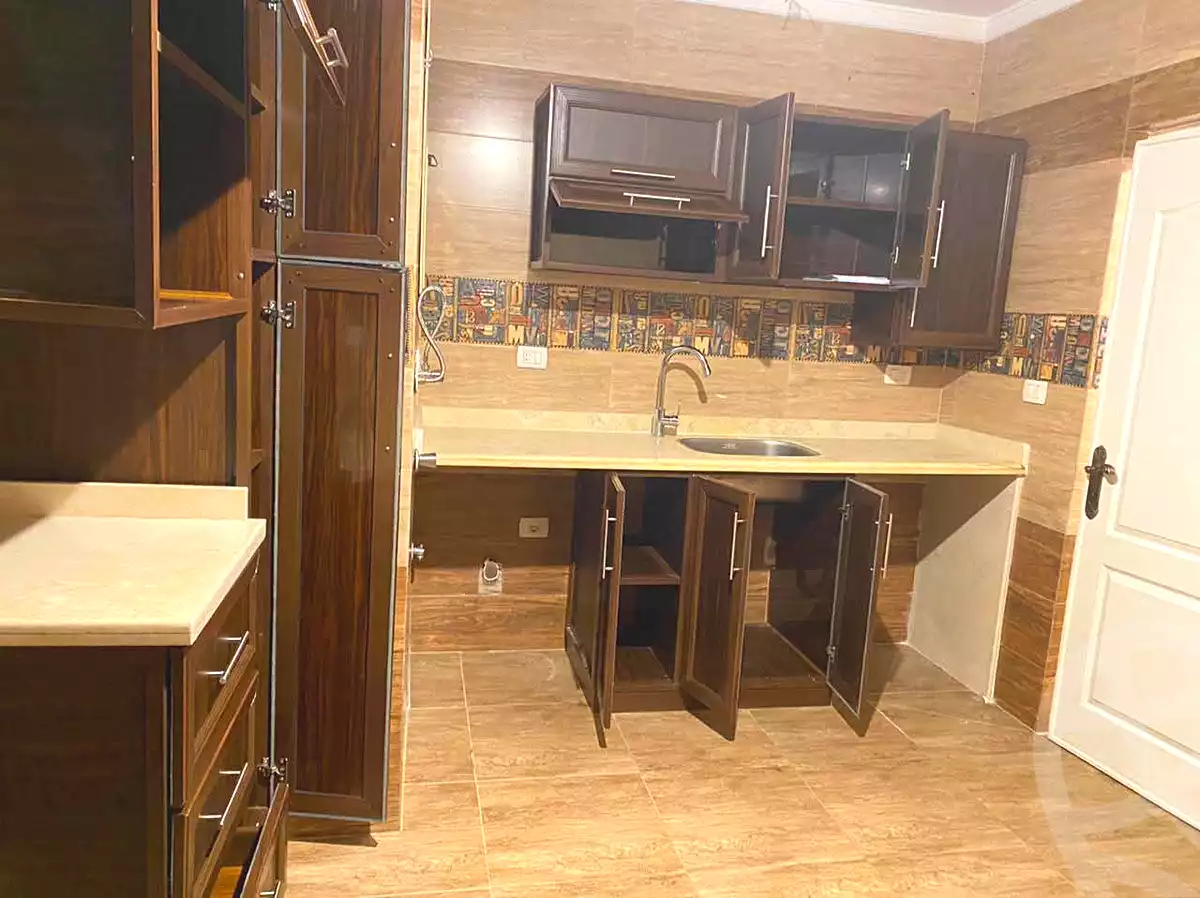 https://aqarmap.com.eg/en/listing/7243546-for-rent-alexandria-kafr-abdo-sant-giyn-st