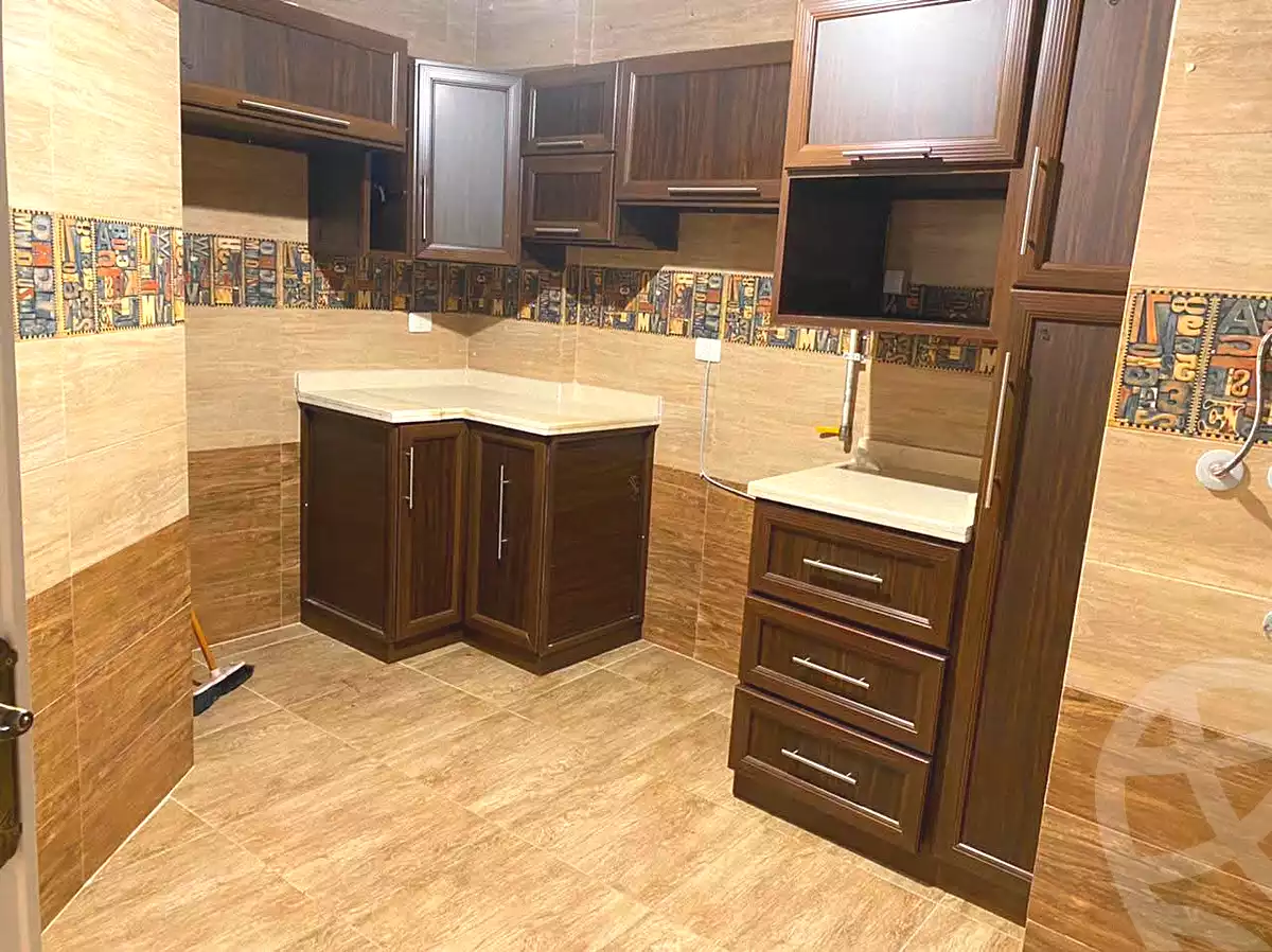 https://aqarmap.com.eg/en/listing/7243546-for-rent-alexandria-kafr-abdo-sant-giyn-st