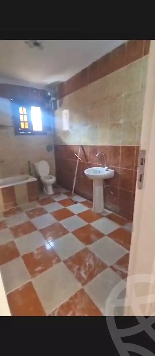 https://aqarmap.com.eg/ar/listing/7243620-for-sale-cairo-faisal-kafr-tohormos-queen-nazli-st