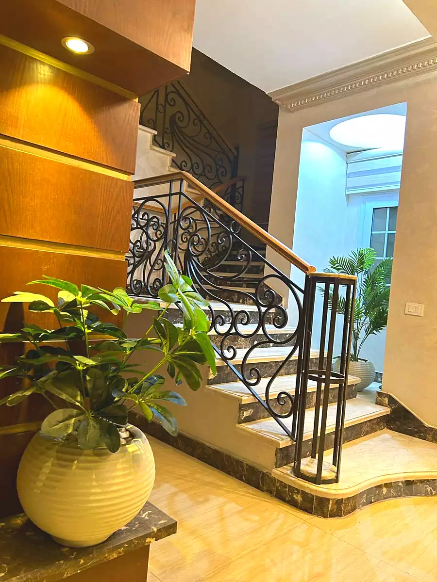 https://aqarmap.com.eg/ar/listing/7243626-for-rent-cairo-new-cairo-madinaty-lmntq-lthlthh-fylt-group-25