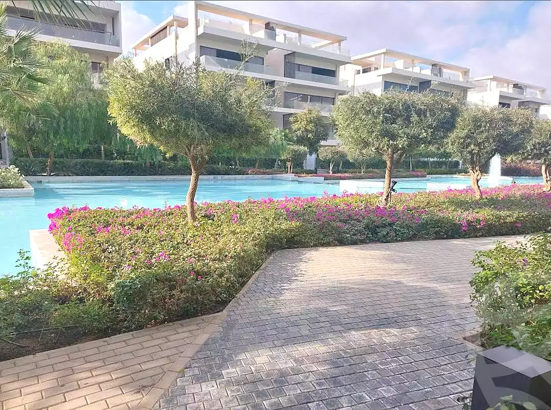 https://aqarmap.com.eg/en/listing/7243733-for-sale-cairo-new-cairo-compounds-lake-view-residence-2-el-hazek