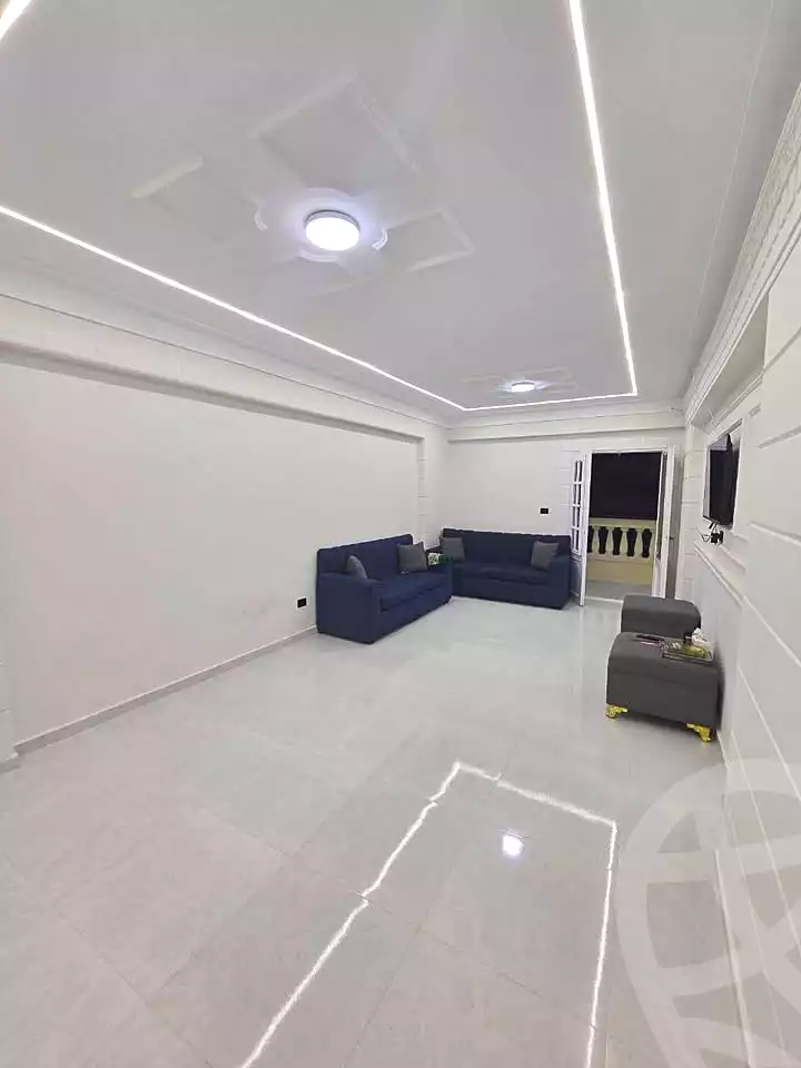 https://aqarmap.com.eg/ar/listing/7242794-for-sale-alexandria-miami-farook-abd-al-wahab-st