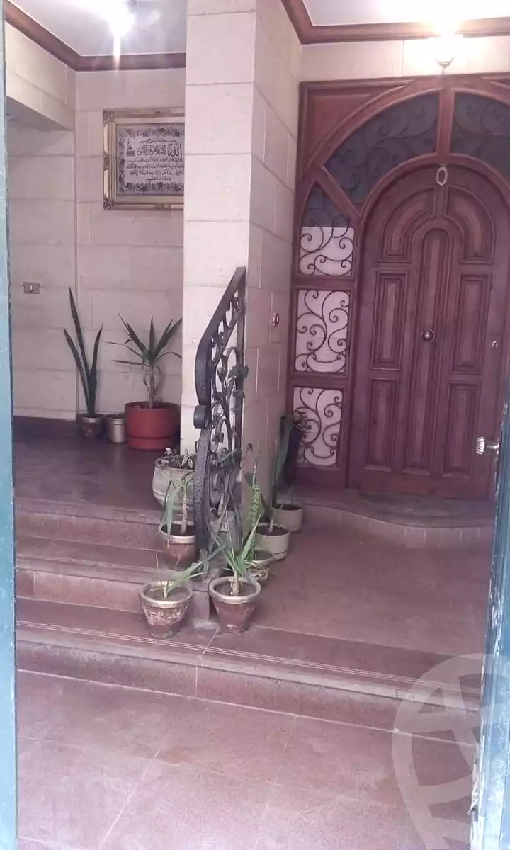 https://aqarmap.com.eg/ar/listing/7244119-for-sale-cairo-6th-of-october-el-ahyaa-neighborhood-2nd-divided-from-al-kafrawei-st