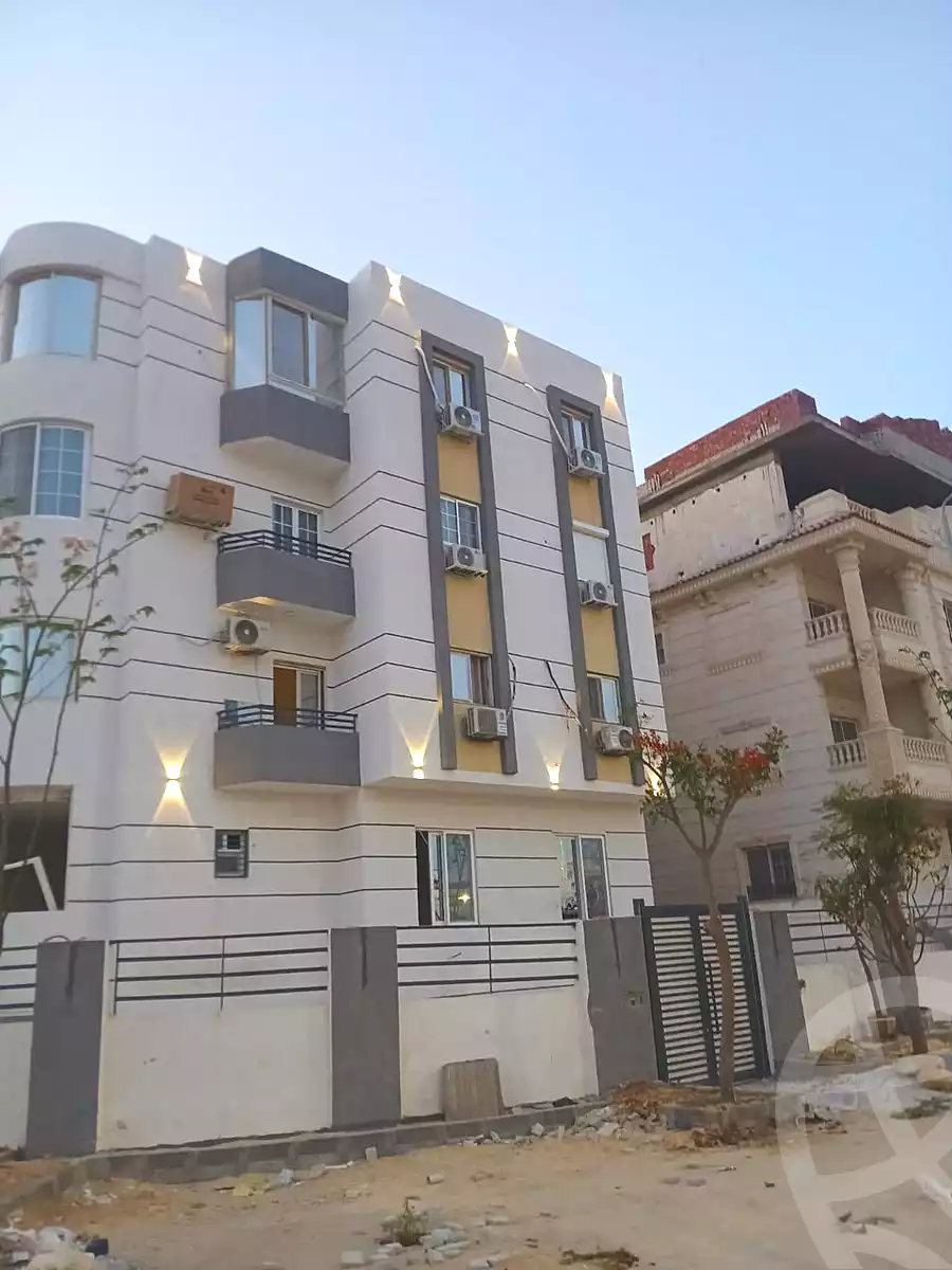 https://aqarmap.com.eg/ar/listing/7244264-for-sale-cairo-6th-of-october-el-hay-el-motamyz-first-touristic-village-el-shaheed-mohammed-abdul-latif-alshimi-st
