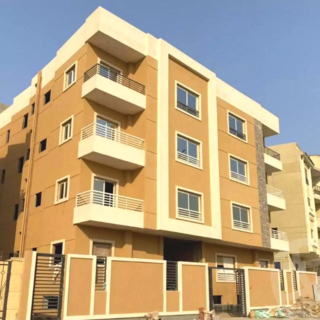 https://aqarmap.com.eg/ar/listing/7244293-for-sale-cairo-el-shorouk-lmntq-lthmn-neighbourhood-2