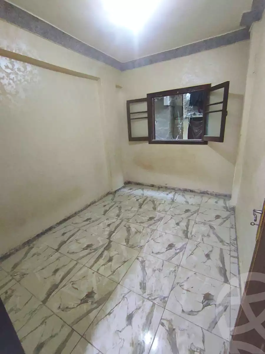 https://aqarmap.com.eg/en/listing/7244581-for-sale-alexandria-sydy-bshr-sydy-bshr-qbly-street-30