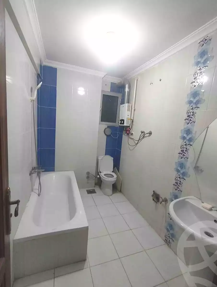 https://aqarmap.com.eg/ar/listing/7244905-for-sale-alexandria-new-miami-eskot