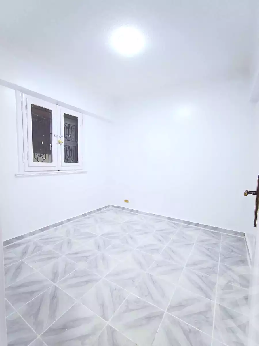 https://aqarmap.com.eg/ar/listing/7245387-for-sale-alexandria-al-agamy-shataa-el-nakheel