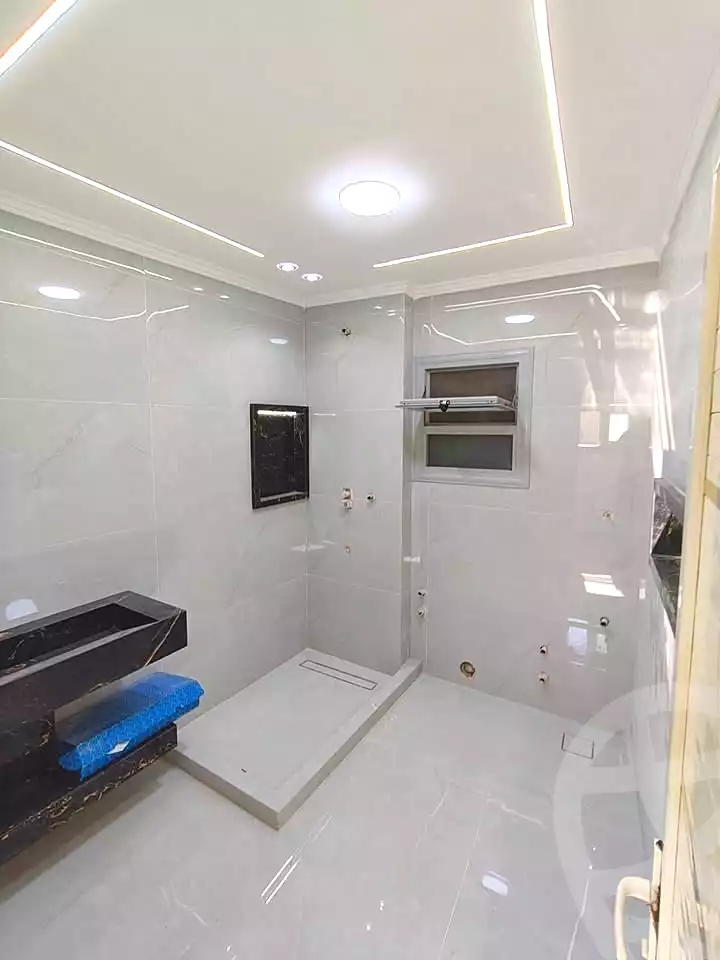 https://aqarmap.com.eg/ar/listing/7245684-for-sale-alexandria-moharram-bey