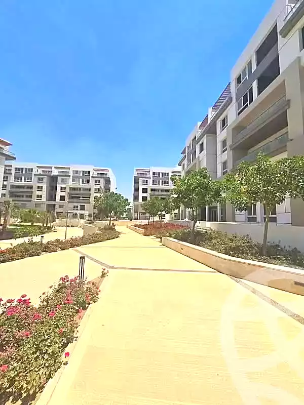 https://aqarmap.com.eg/en/listing/7247355-for-sale-cairo-new-cairo-compounds-hyde-park-greens-hyde-park-compound