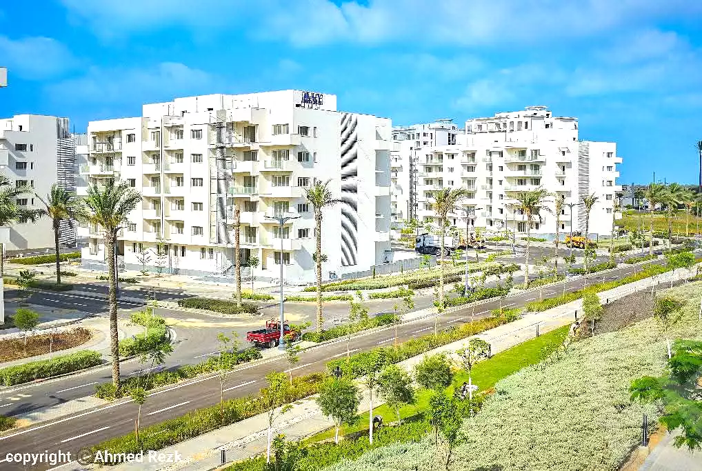 https://aqarmap.com.eg/ar/listing/7247287-for-sale-north-coast-new-alamein-mntj-t-l-lmyn-ljdyd-kmbwnd-mzryn