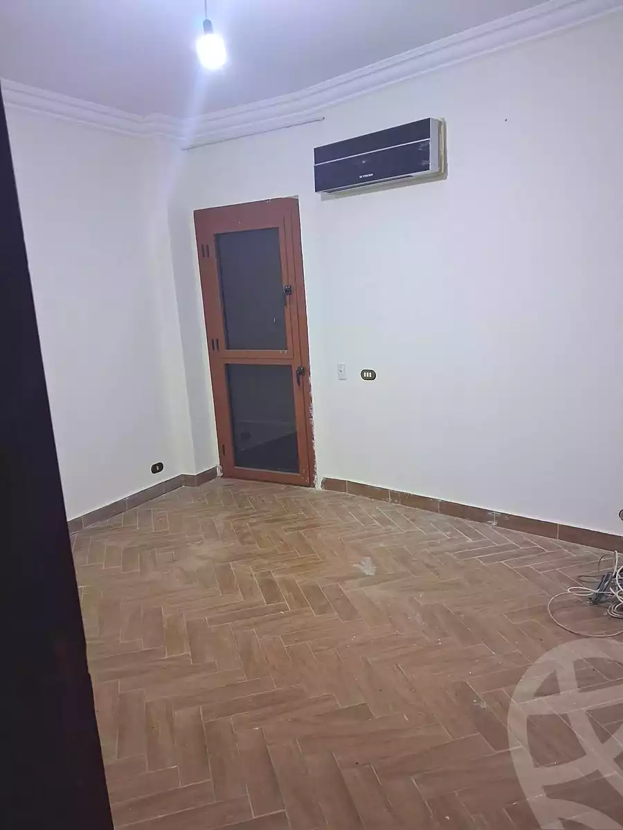 شقة بـ٤ غرف نوم في بيفرلي هيلز، صورة ٨ من ٩