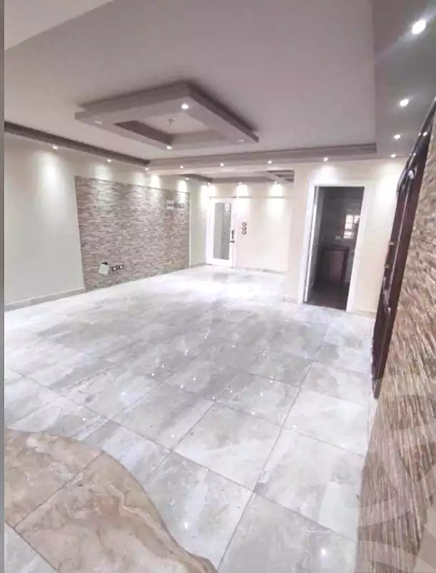 https://aqarmap.com.eg/ar/listing/7247707-for-rent-alexandria-moharram-bey