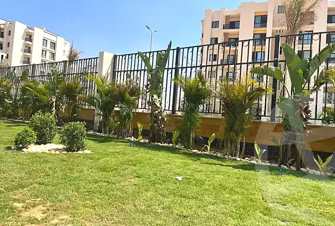 https://aqarmap.com.eg/en/listing/7248350-for-sale-cairo-el-sheikh-zayed-city-lshykh-zyd-ljdyd-lugar-compound-gates