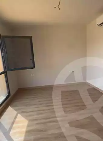 https://aqarmap.com.eg/ar/listing/7248357-for-sale-cairo-el-sheikh-zayed-city-lshykh-zyd-ljdyd-tabah-west-compound-zg