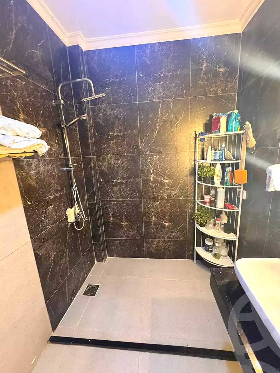 https://aqarmap.com.eg/en/listing/7248716-for-sale-cairo-el-sheikh-zayed-city-mntq-fr-y-bmdyn-lshykh-zyd