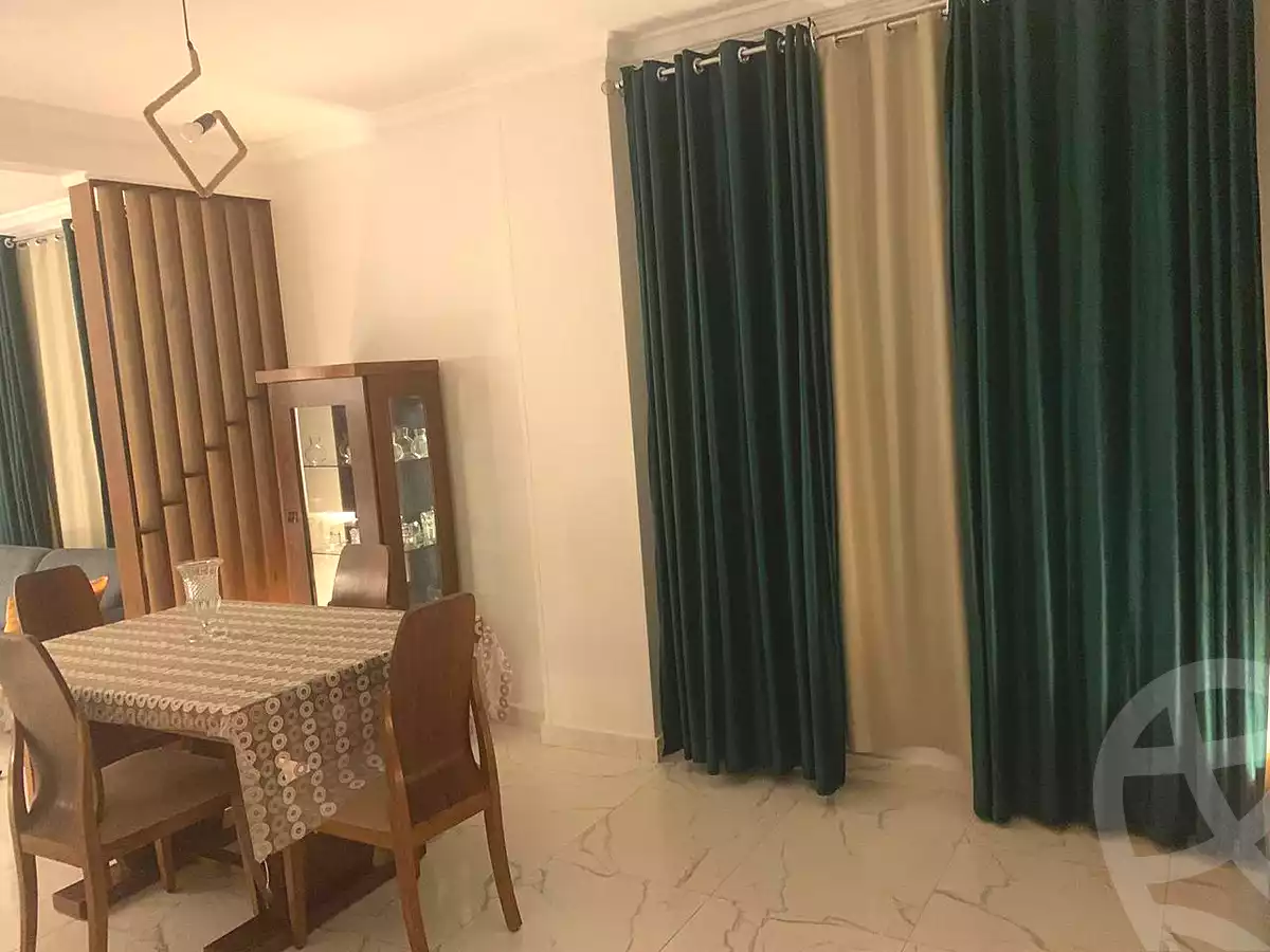 https://aqarmap.com.eg/en/listing/7248719-for-sale-cairo-el-sheikh-zayed-city-el-hay-elsabeaa