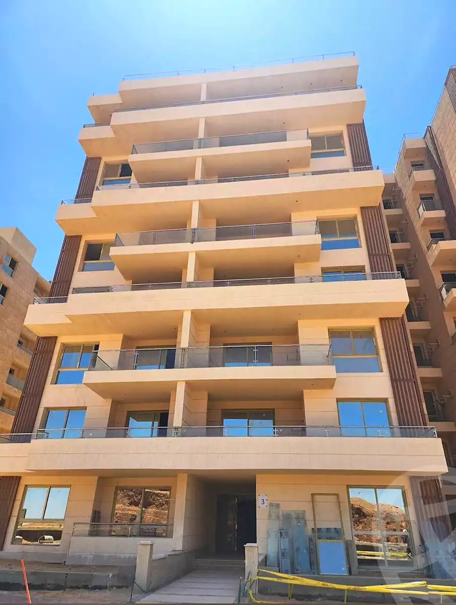 https://aqarmap.com.eg/ar/listing/7248771-for-sale-cairo-new-administrative-capital-r8-tj-msr