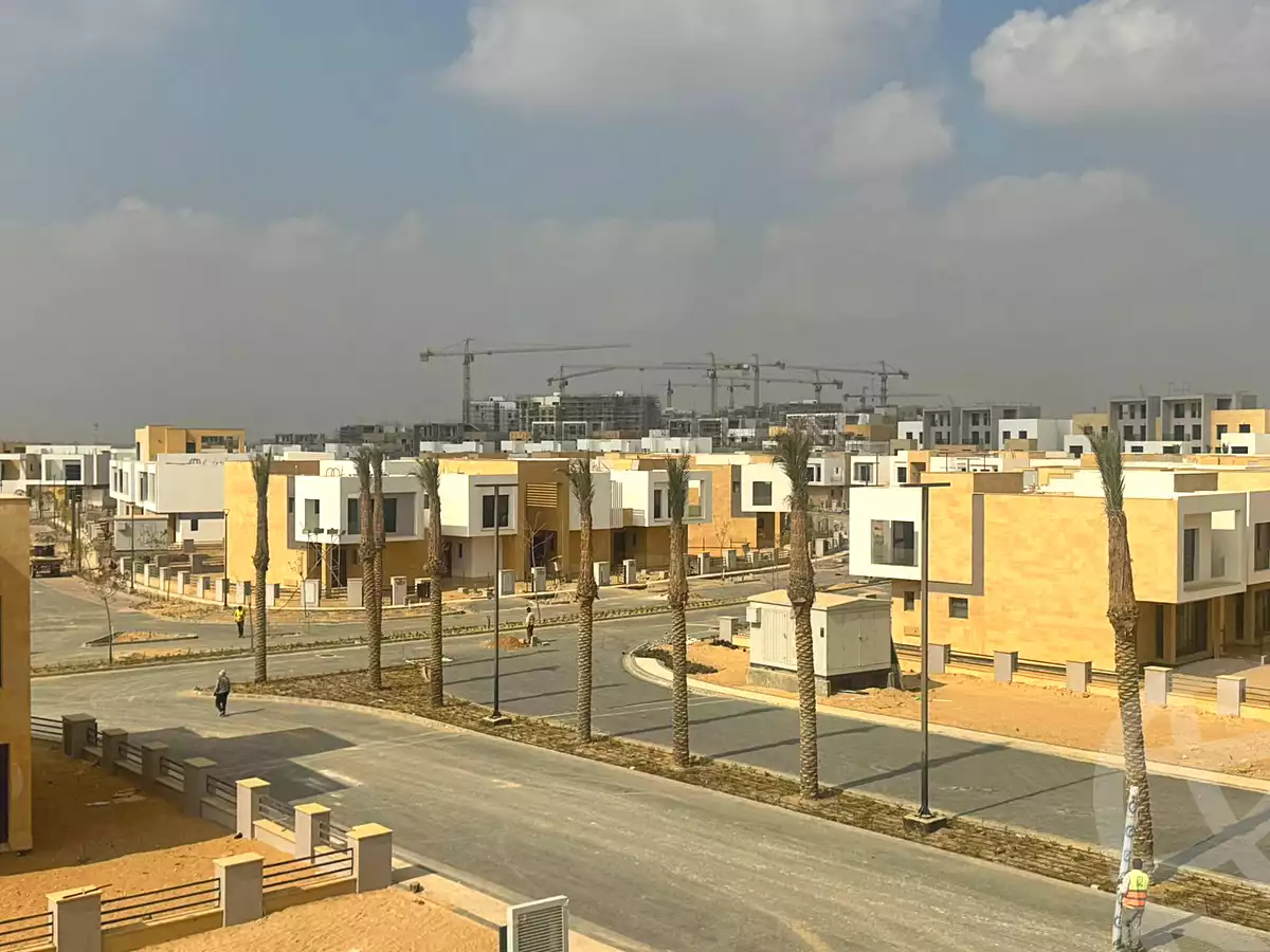 https://aqarmap.com.eg/en/listing/7248895-for-sale-cairo-new-cairo-compounds-zyd-yst