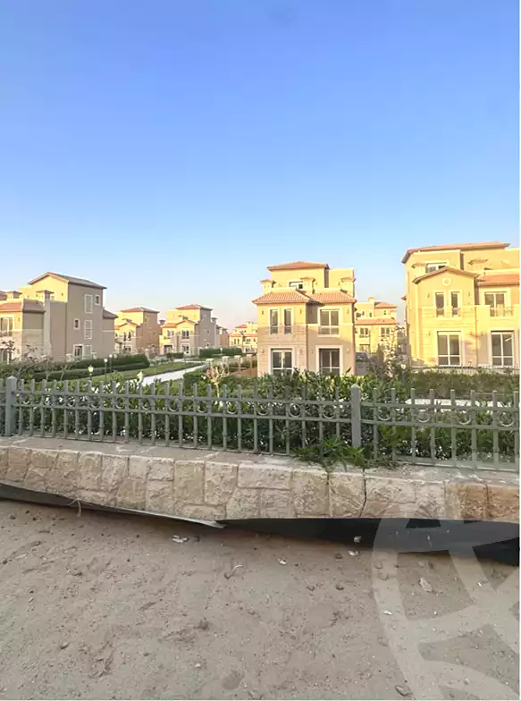 https://aqarmap.com.eg/ar/listing/7249076-for-sale-cairo-new-administrative-capital-r4-la-vista-city