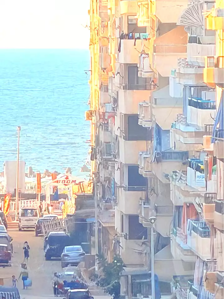https://aqarmap.com.eg/en/listing/7250090-for-sale-alexandria-al-agamy-shataa-el-nakheel