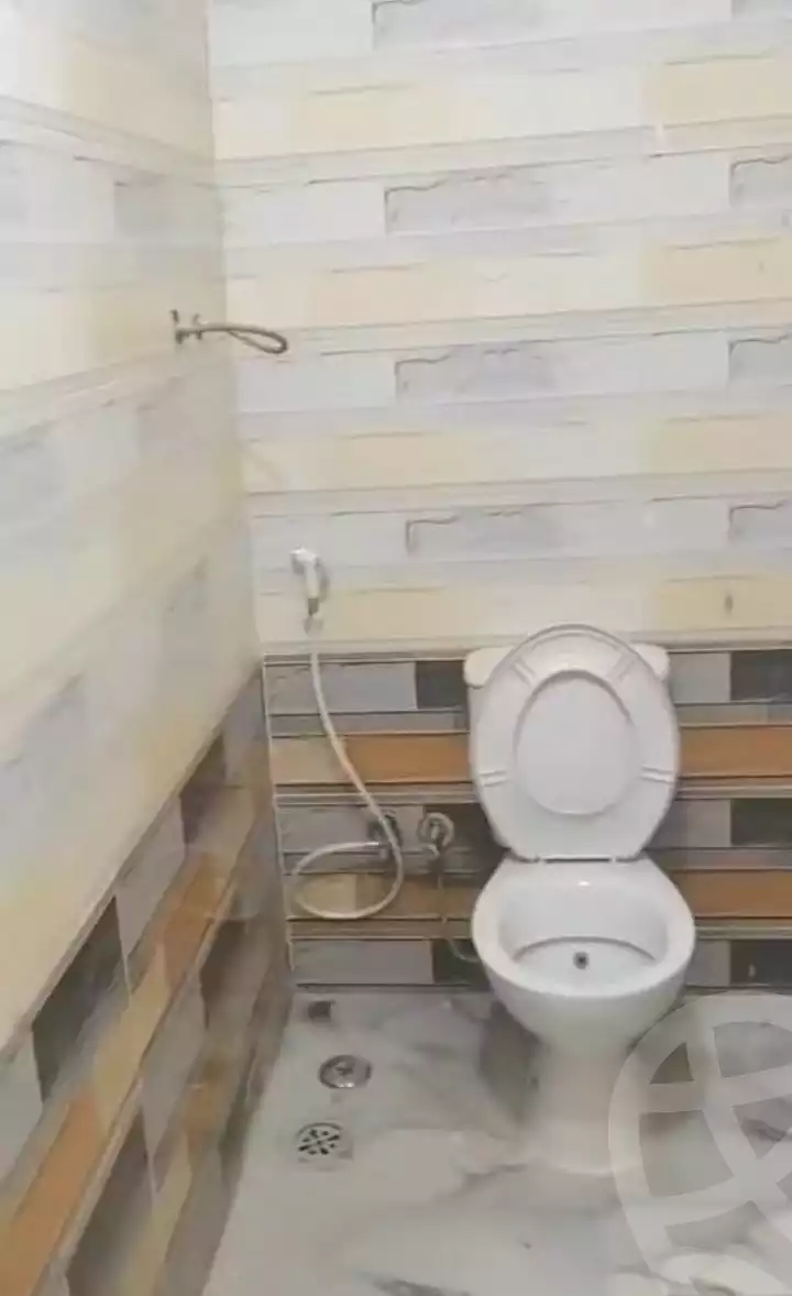 https://aqarmap.com.eg/ar/listing/7250120-for-rent-cairo-el-zaytun-hlmy-lzytwn