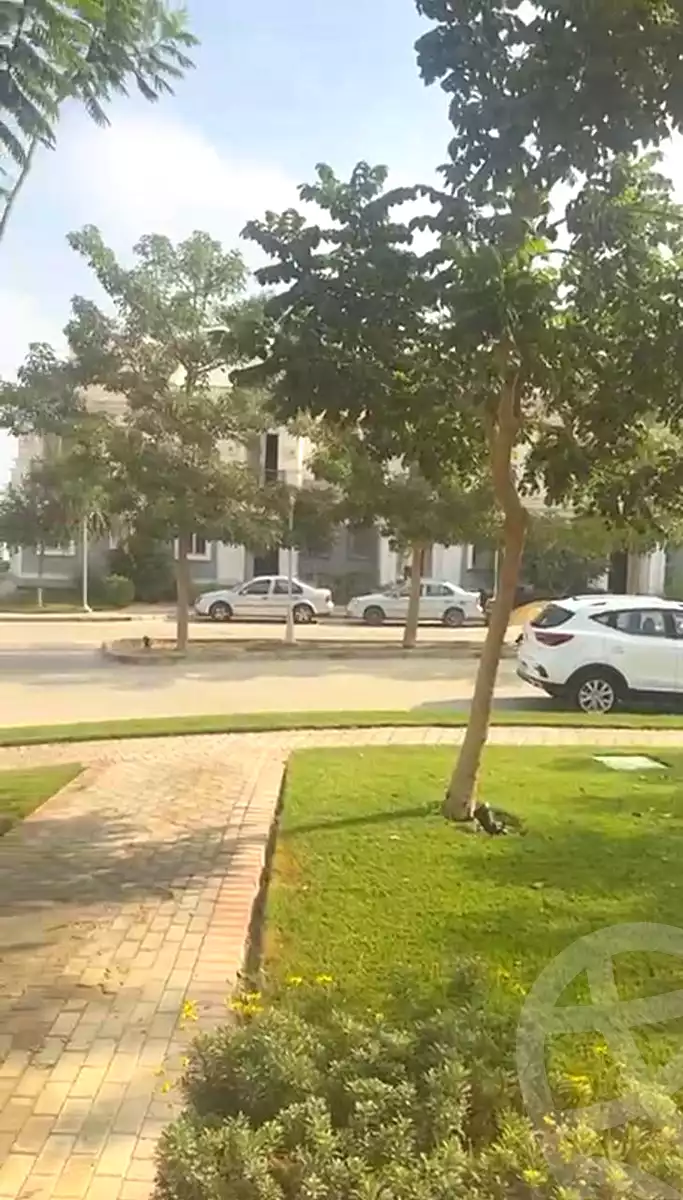 https://aqarmap.com.eg/en/listing/7250388-for-sale-cairo-6th-of-october-compounds-mountain-view-october-park