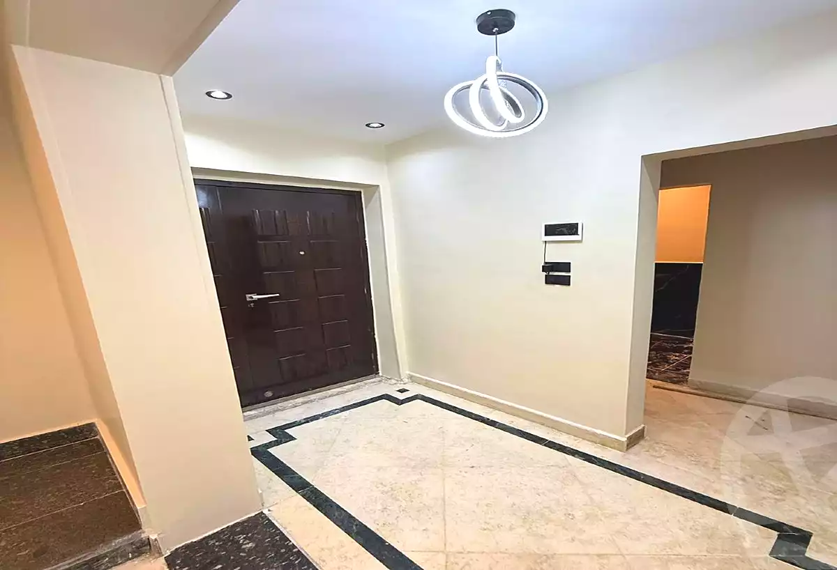 https://aqarmap.com.eg/en/listing/7250470-for-sale-cairo-heliopolis-roxy-square-al-ahram-st