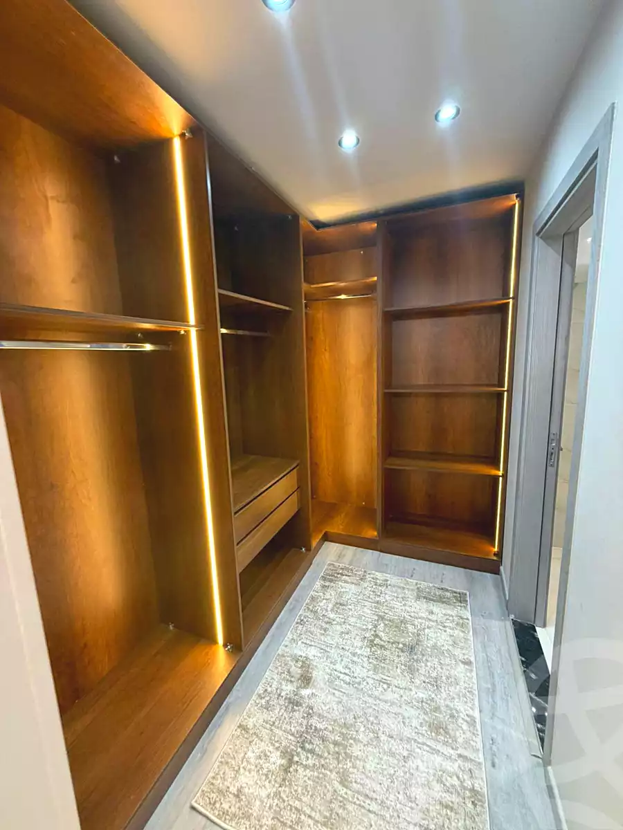 https://aqarmap.com.eg/en/listing/7250701-for-sale-cairo-new-cairo-compounds-mwrd-fq-llttwyr