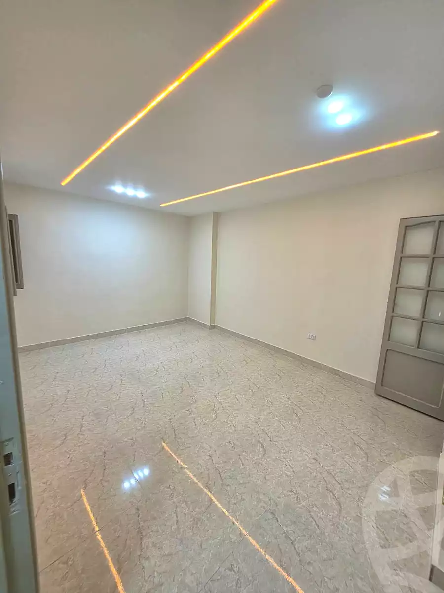 https://aqarmap.com.eg/ar/listing/7250778-for-sale-alexandria-el-asafra-l-sfr-bhry