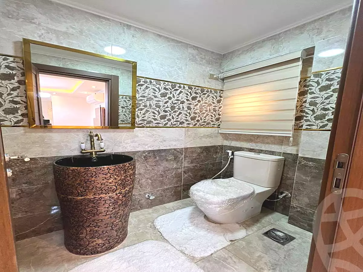 https://aqarmap.com.eg/ar/listing/7250795-for-sale-cairo-new-cairo-compounds-mwrd-fq-llttwyr