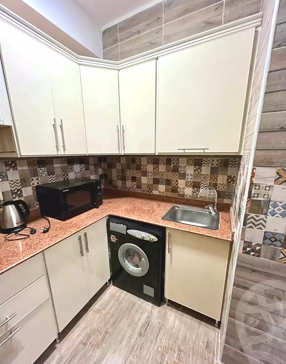 https://aqarmap.com.eg/ar/listing/7250815-for-rent-cairo-el-sheikh-zayed-city-el-hay-elasher-street-100