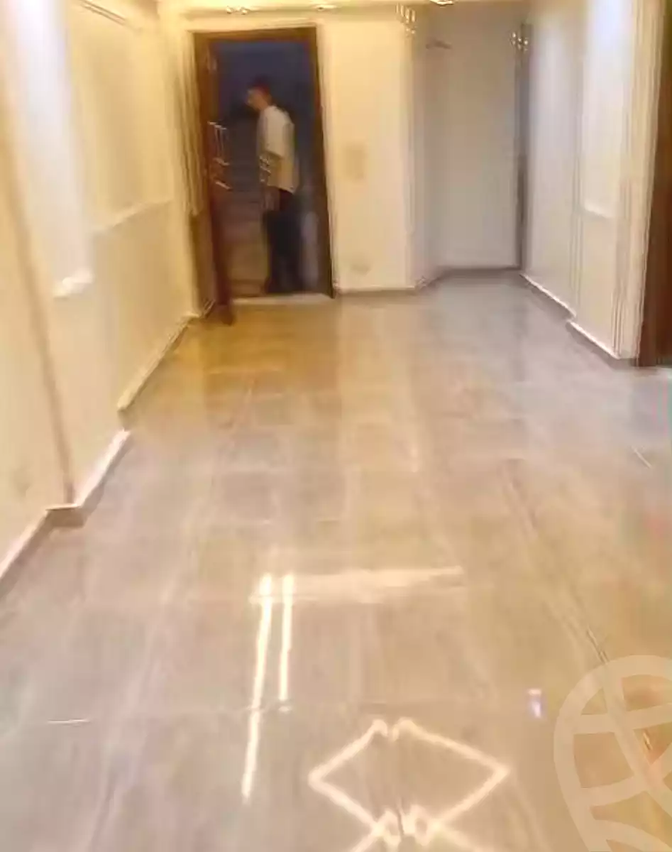 https://aqarmap.com.eg/ar/listing/7250834-for-rent-alexandria-al-agamy-lbytsh-shahr-al-assal-st