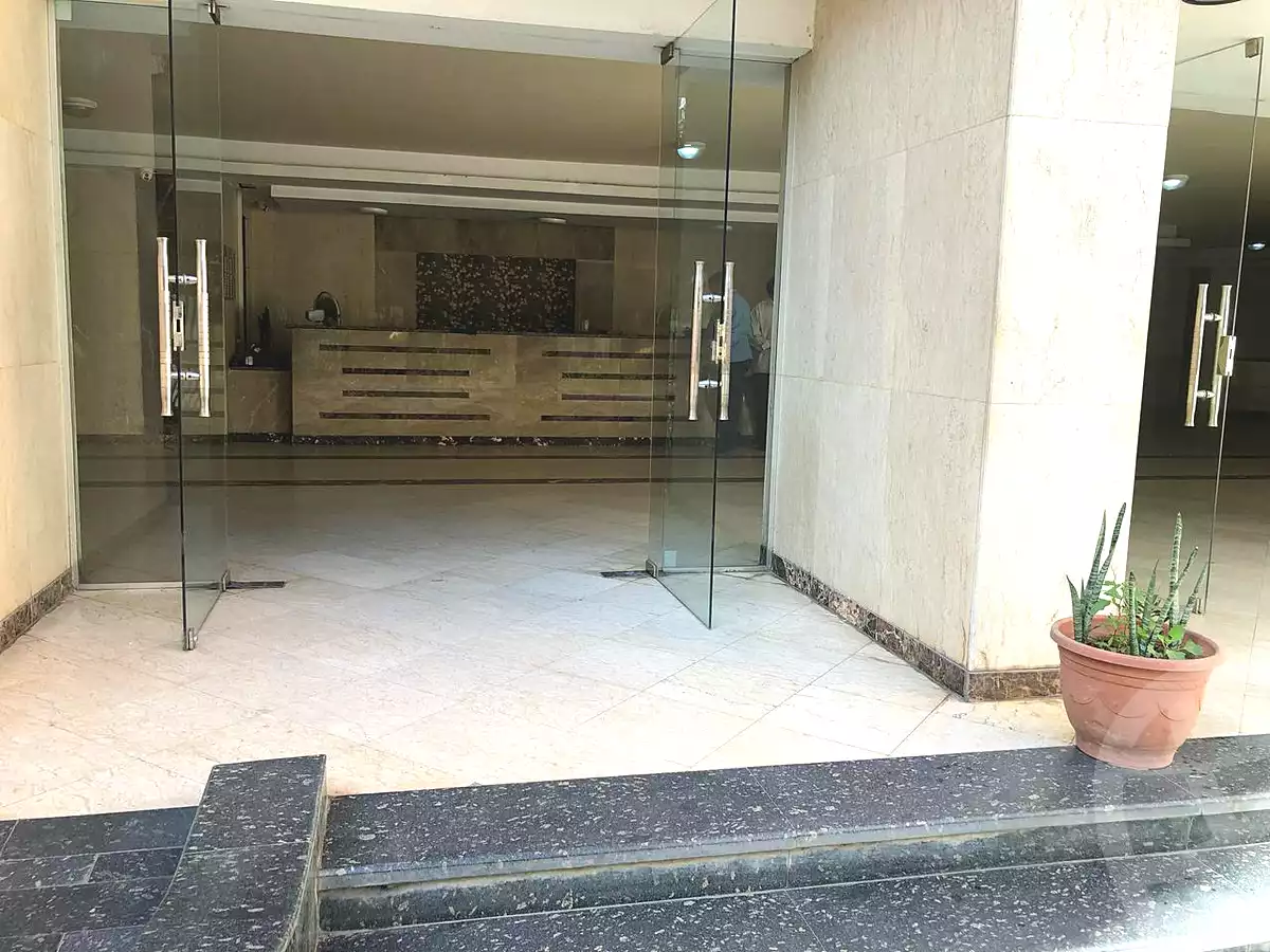 https://aqarmap.com.eg/en/listing/7250843-for-sale-cairo-shoubra-rod-el-farag-abou-el-farag-st
