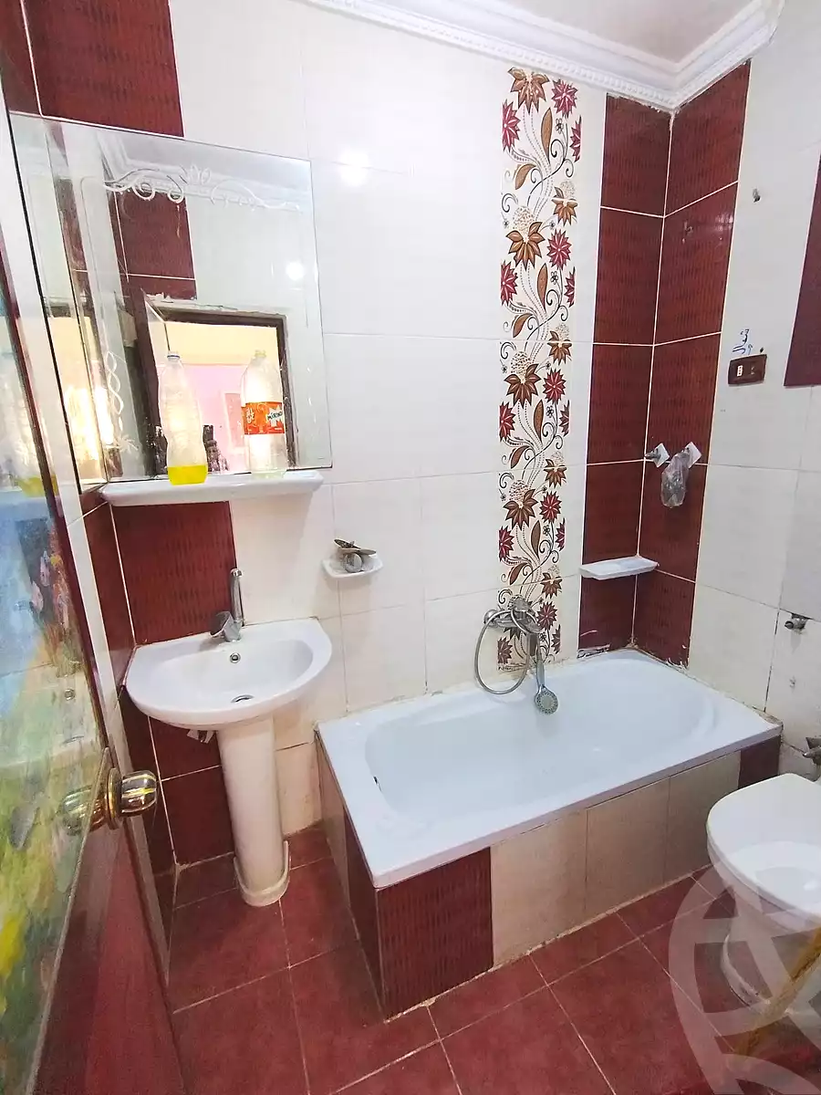 https://aqarmap.com.eg/en/listing/7251222-for-sale-alexandria-al-agamy-el-hanouvel-el-salam-st