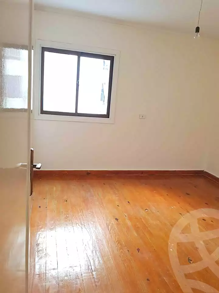 https://aqarmap.com.eg/ar/listing/7251235-for-sale-alexandria-lauran-mohammed-al-eqbal-st