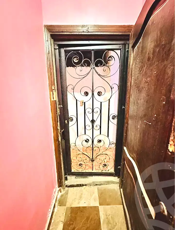 https://aqarmap.com.eg/en/listing/7252476-for-sale-alexandria-al-agamy-el-hanouvel-el-zahraa-city-st