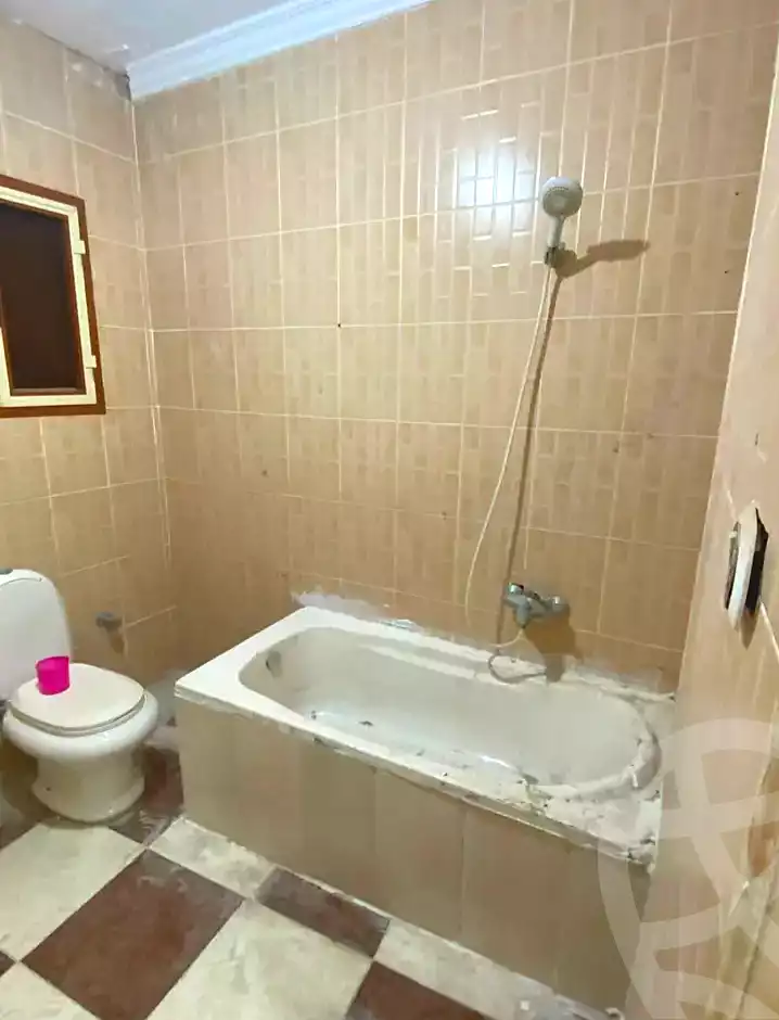 https://aqarmap.com.eg/ar/listing/7252660-for-sale-alexandria-al-agamy-lbytsh-ain-shams-st
