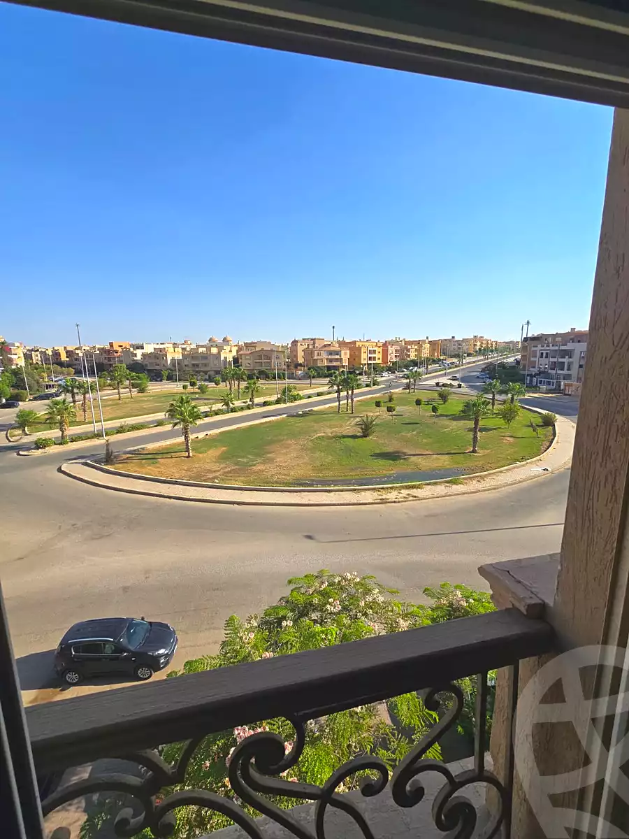 https://aqarmap.com.eg/ar/listing/7252820-for-sale-cairo-el-sheikh-zayed-city-el-hay-elthamen-area-1
