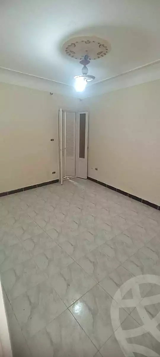 https://aqarmap.com.eg/en/listing/7145022-for-sale-alexandria-al-agamy-lbytsh-mecca-st