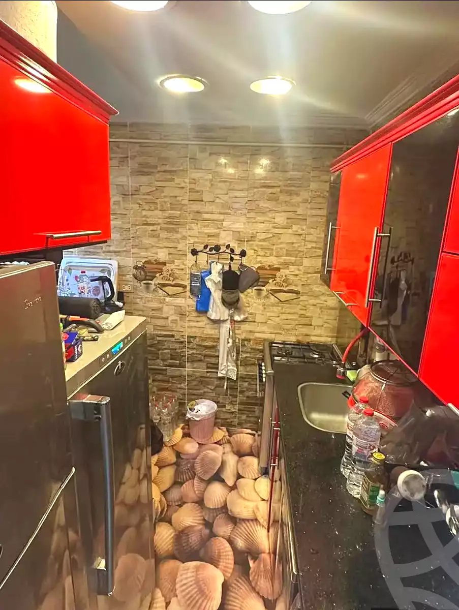 https://aqarmap.com.eg/ar/listing/7253325-for-sale-alexandria-sydy-bshr-sydy-bshr-bhry-mohamed-el-srafi-st.