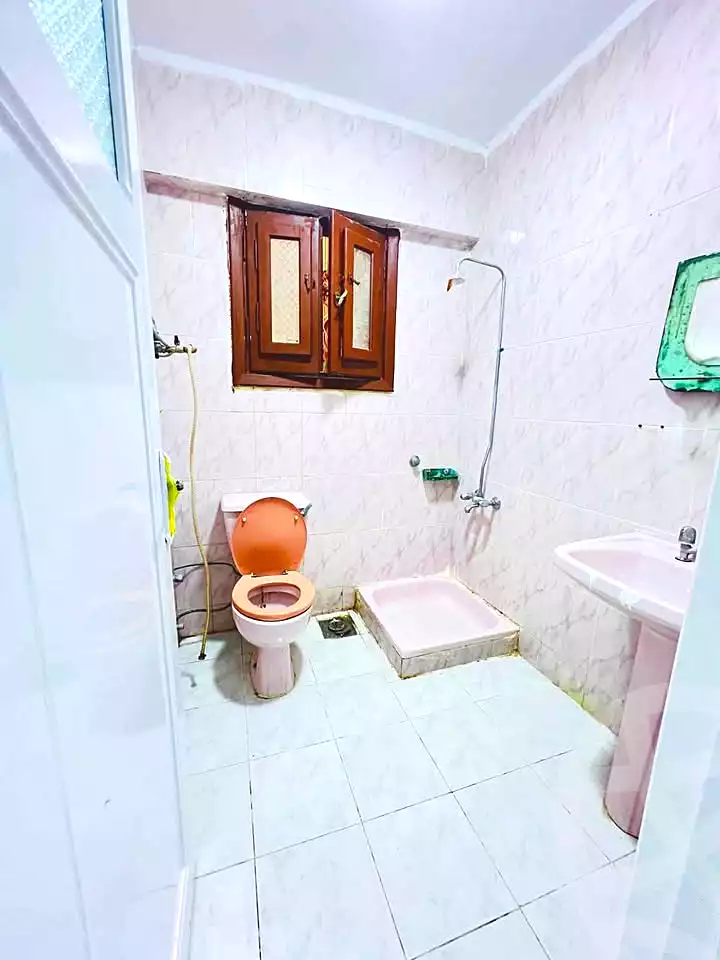 https://aqarmap.com.eg/ar/listing/7253649-for-sale-alexandria-al-agamy-shataa-el-nakheel